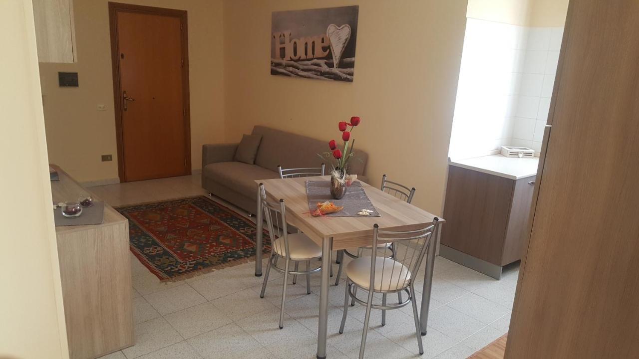 Giusy'S Place 1 Appartement Campofelice Di Roccella Buitenkant foto